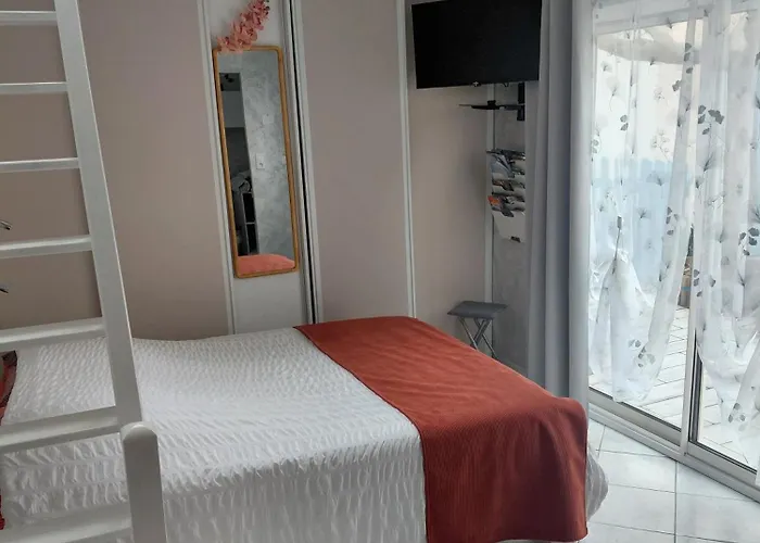 D'hotes - Les Orchidees 3*