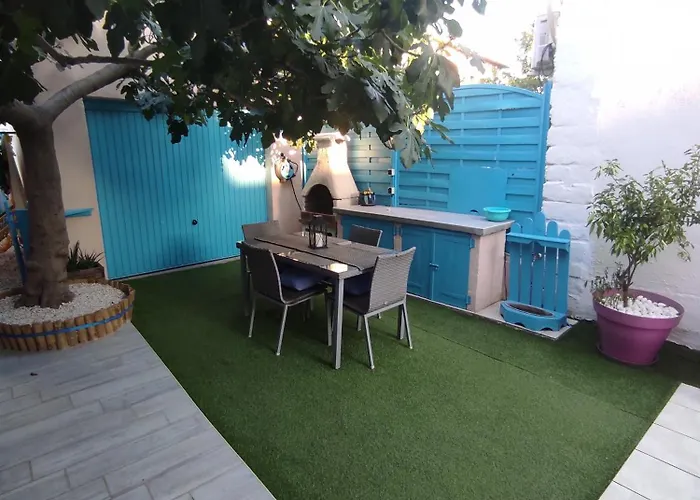 D'hotes - Les Orchidees Bed & Breakfast 3*