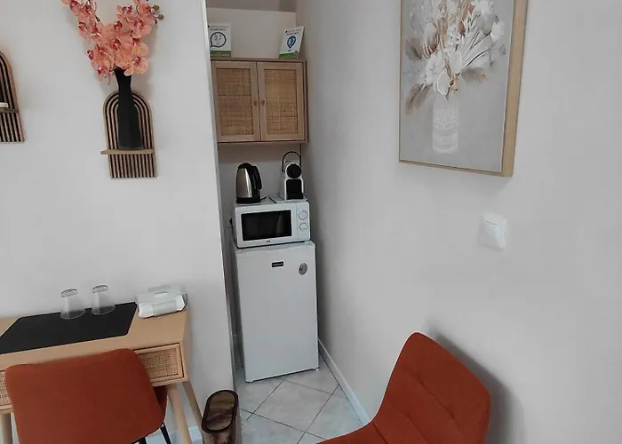 Bed & Breakfast D'hotes - Les Orchidees 3*